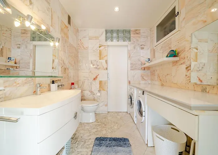 Apartment Les Pins, Premium, Sea View, Sleeps 6